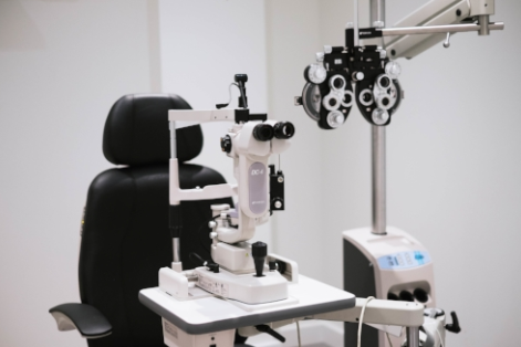 Eye Exams Services Opt. Clinic